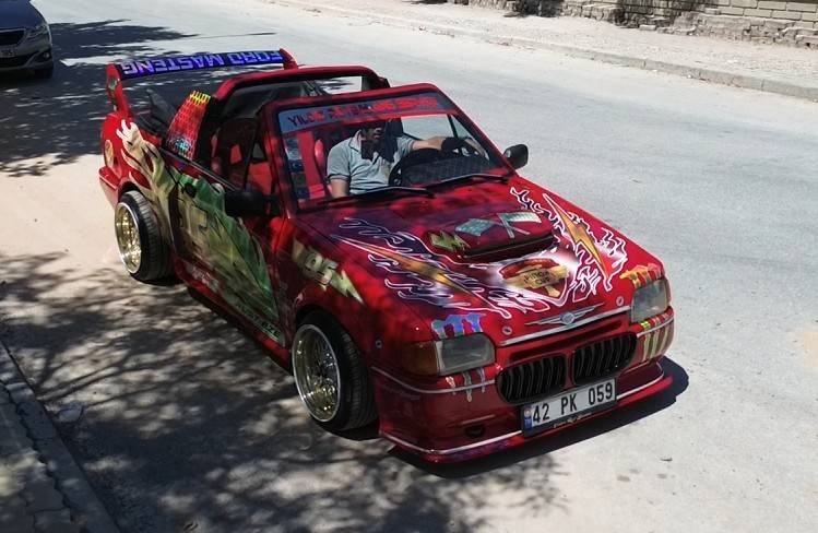 Konya'da rot balans ustası, aracını Şimşek McQueen'e dönüştürdü 5